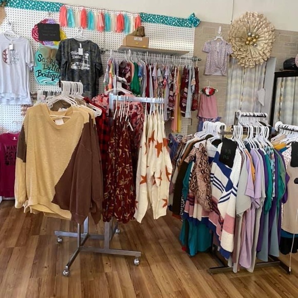 Meet your Posher, Sassy Bella - Picture 7 of 11